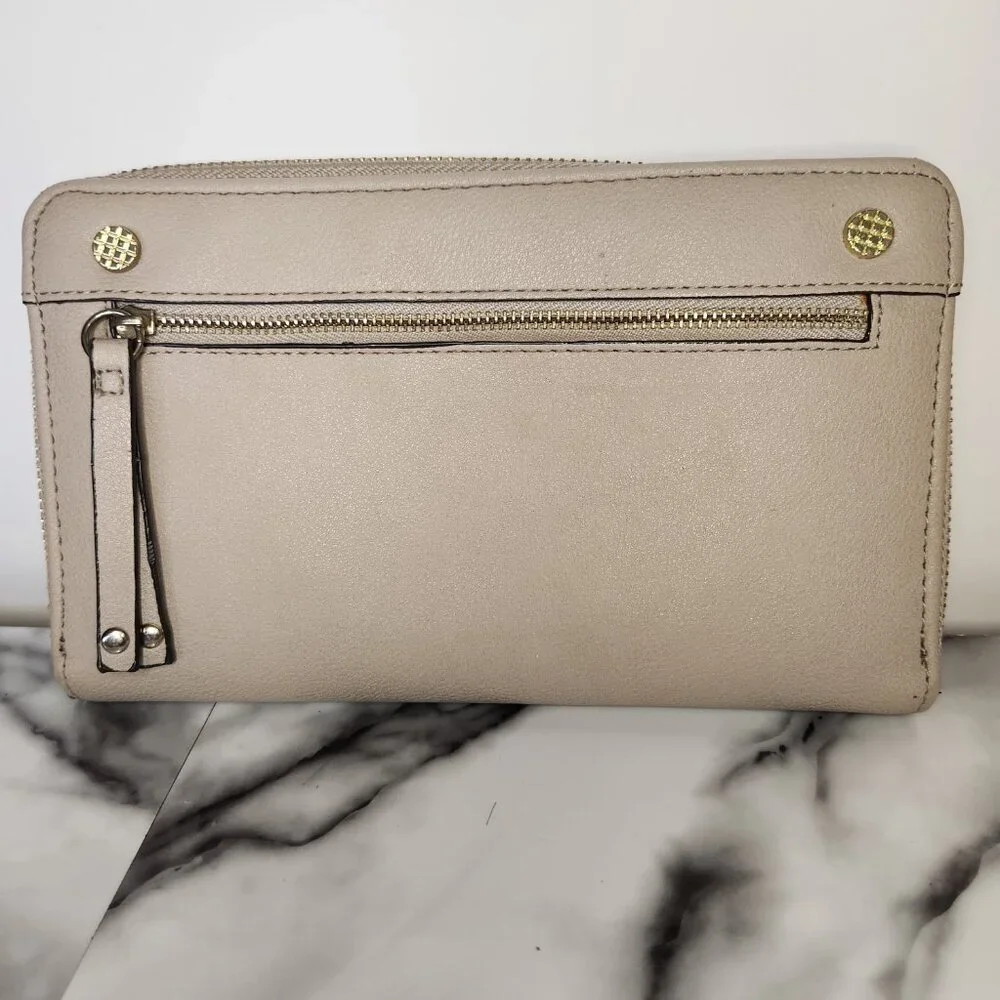 OLIVIA + JOY NEW YORK WOMENS CREAM COLOR WALLET - Picture 7 of 15